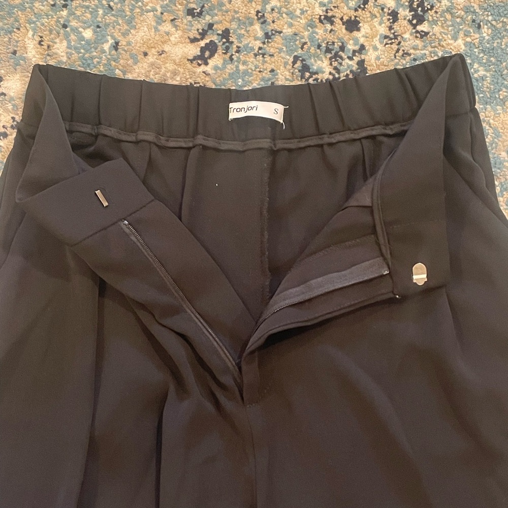 Tronjori Black Wide-Leg Women's Pants w/ Elastic Waist *Like New* Sz 6 - Picture 3 of 5